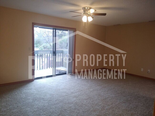 Building Photo - Condo by Lake with RV Spot!! 55+ Community