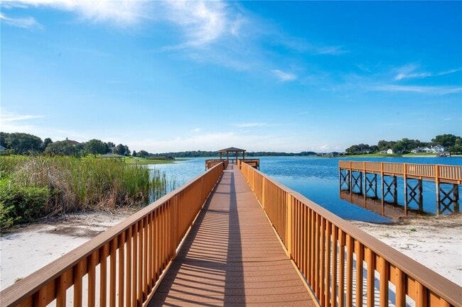 Building Photo - 13540 Fountainbleau Dr