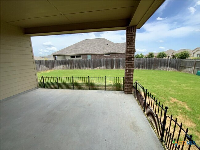 Building Photo - 6017 Worthing Dr