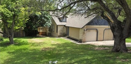 Building Photo - 375 Fantail Loop
