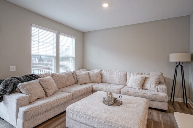 Building Photo - 13775 Boiler Pl