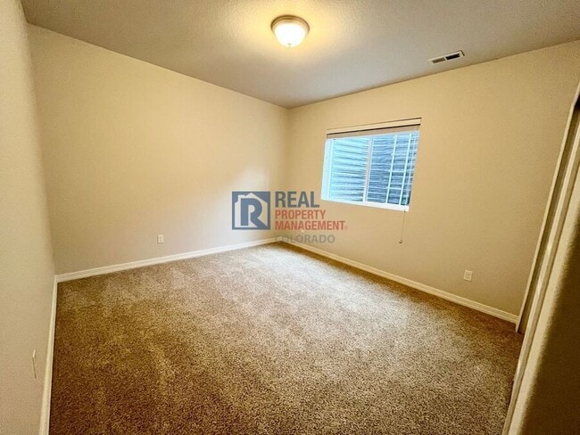 Building Photo - 10831 Fossil Dust Dr