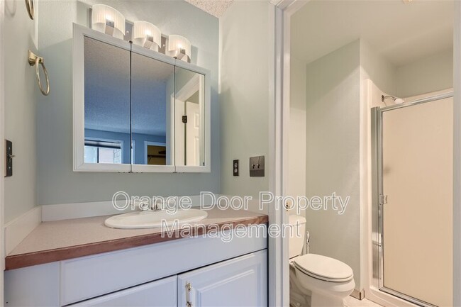 Building Photo - 7307 N Skyview PlaceAPT G202