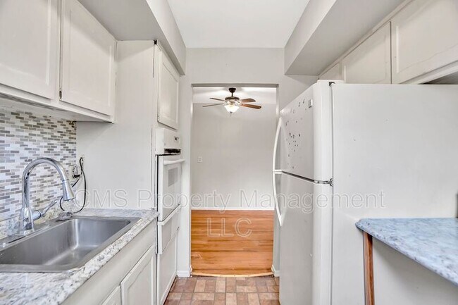 Building Photo - 55 Gill Ln