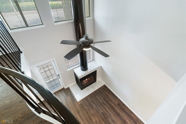 Building Photo - 20 Finch Trl NE