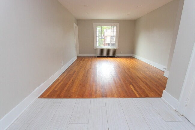 Building Photo - 3556 Beechwood Blvd