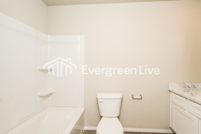 Building Photo - 10174 E Biswell Ln