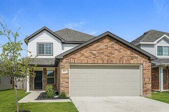 Building Photo - 506 Sussex Dr