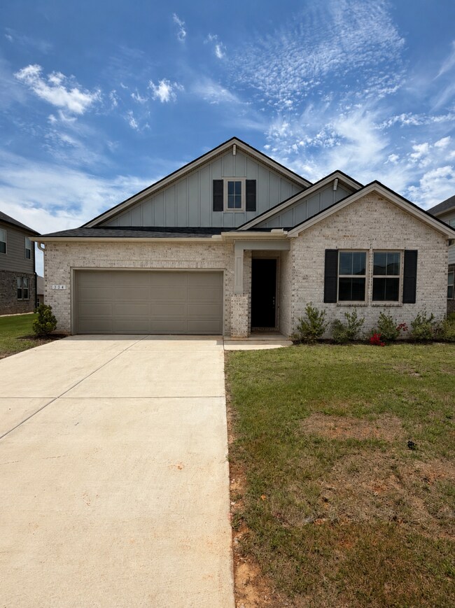 Building Photo - Beautiful 3 Bedroom Home in Grand Hollow with Resort-Style Amenities!