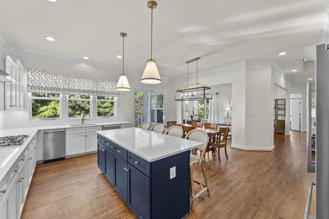 Building Photo - 4039 Cray Dr