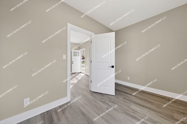 Building Photo - Completely Renovated 4-Bedroom Home in Warren!