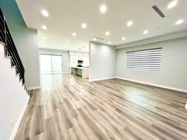 Building Photo - Newly built gated home with top of the lin...
