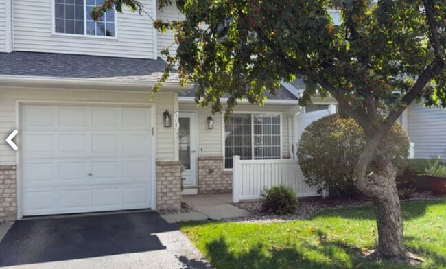 Building Photo - 8598 Quarry Ridge Ln