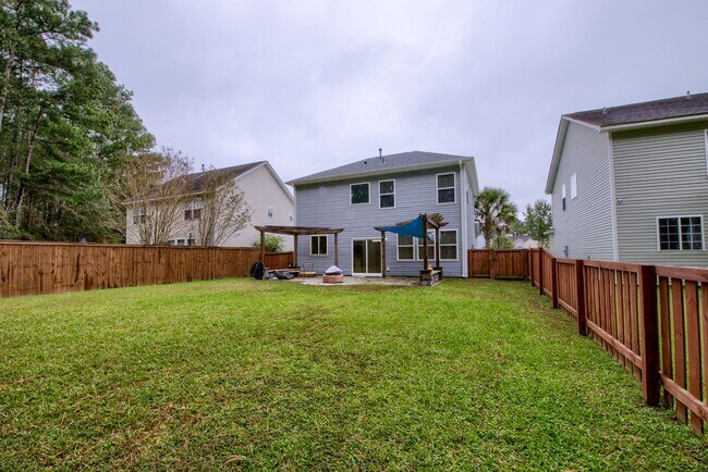 Building Photo - 208 Woodbrook Way