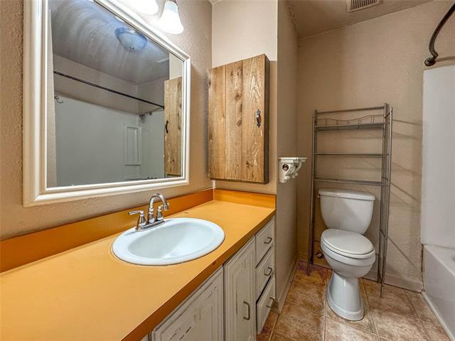 Building Photo - 1112 Autumn Oak Dr