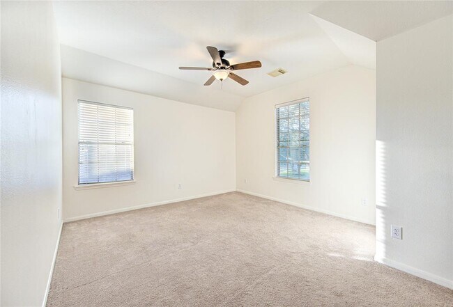 Building Photo - 21735 Oakbridge Park Ln