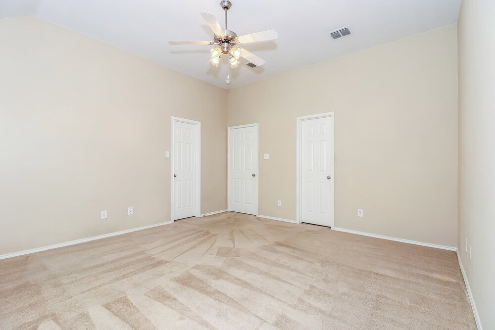 Building Photo - 1235 Sweetwater Dr