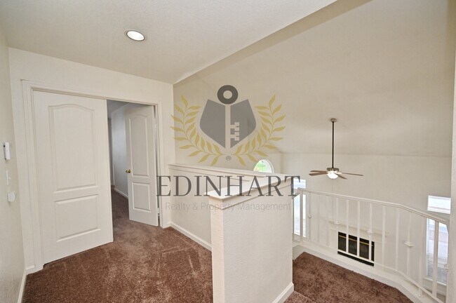 Building Photo - 2233 E Christopher Dr