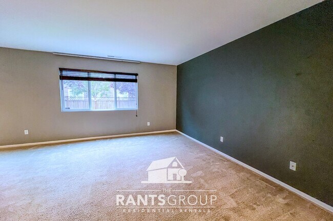 Building Photo - Spacious 4-Bedroom, 2.5-Bath Home with Ope...