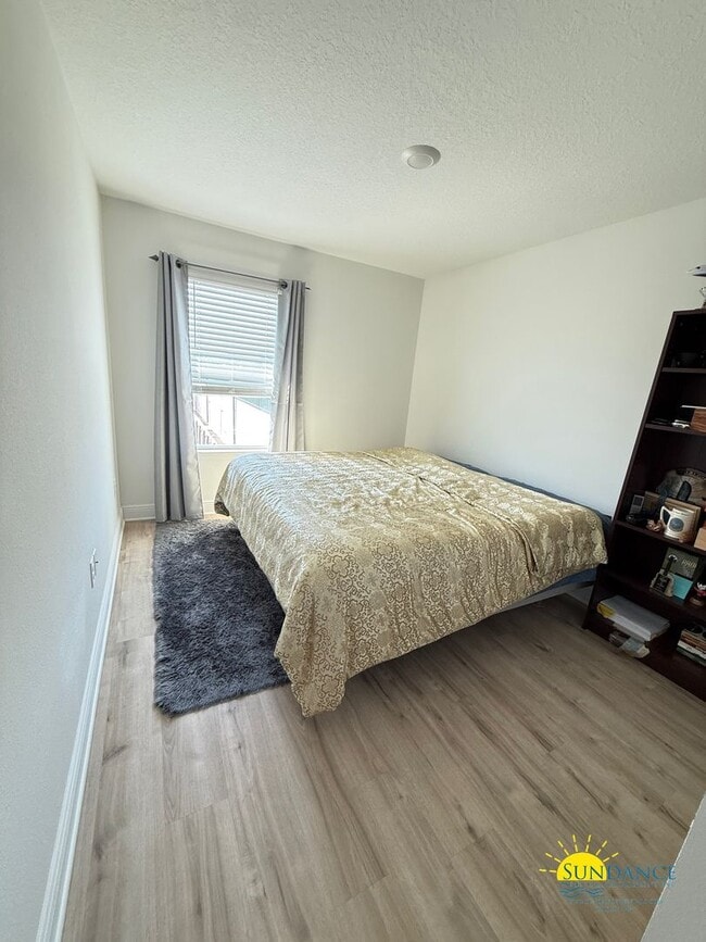 Building Photo - Charming End-Unit Townhome Near Destin Harbor & Crab Island!