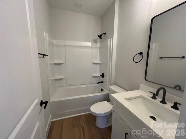 Building Photo - 1214 Pearl St