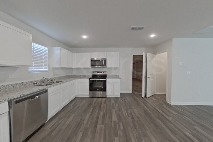 Building Photo - 137 Quail Ridge Dr