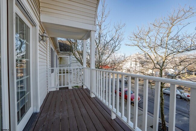 Building Photo - 19 Clipper Ct