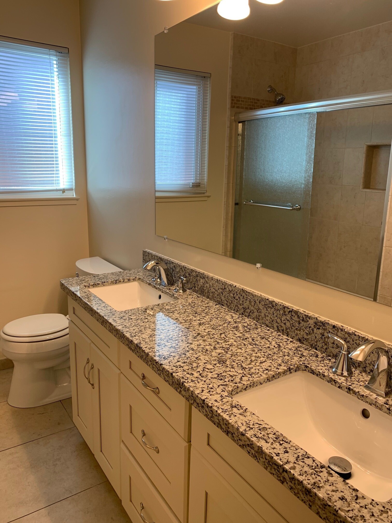 Building Photo - 1383 Bobolink Cir