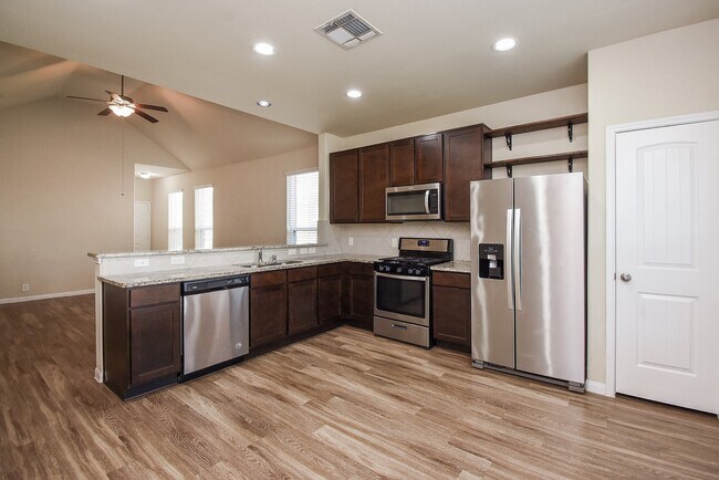 Building Photo - 24706 Alberti Sonata Dr