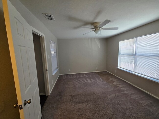 Building Photo - 3314 Gardenview Cir