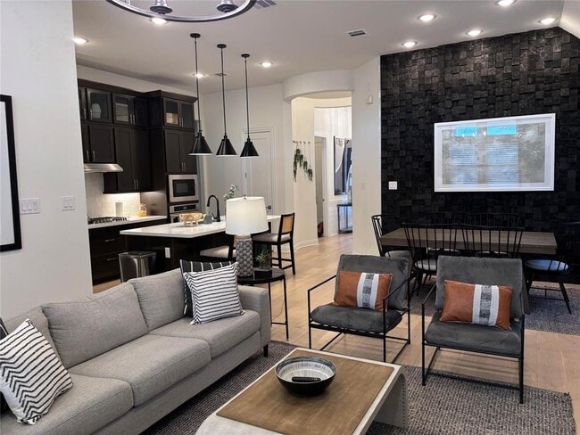 Building Photo - 107 Smokebush Trail