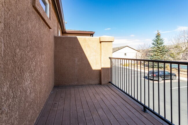 Building Photo - Beautiful Ranch-Style Condo with Attached Garage!!