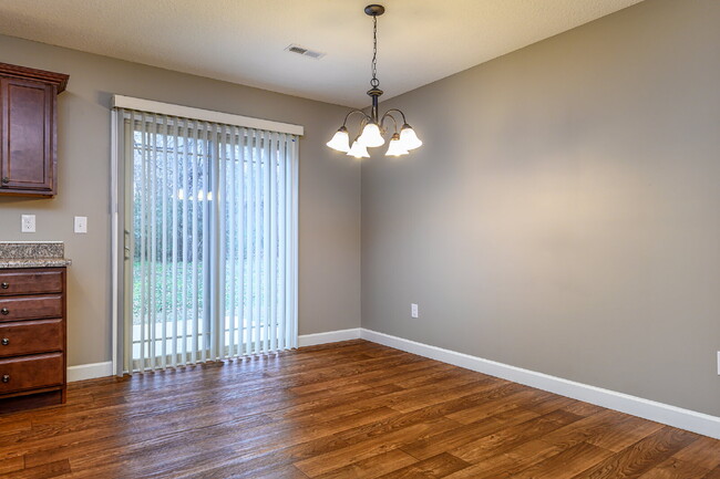 Building Photo - Charming 3-bed, 2-bath, 2017-construction ...