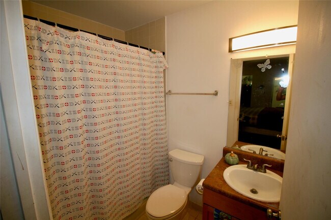 Building Photo - 316 Meadows Cir