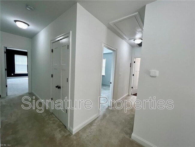 Building Photo - 309 Cairns Rd