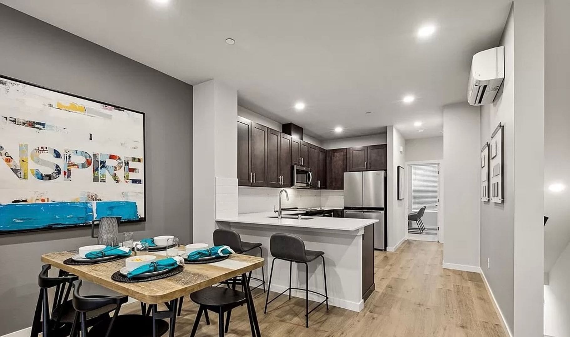 Building Photo - Brand New Townhome in Bothell