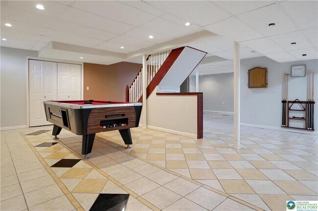 Building Photo - 202 McNair Cir