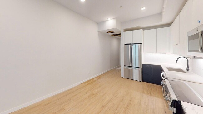 Building Photo - 24 Mt Pleasant St