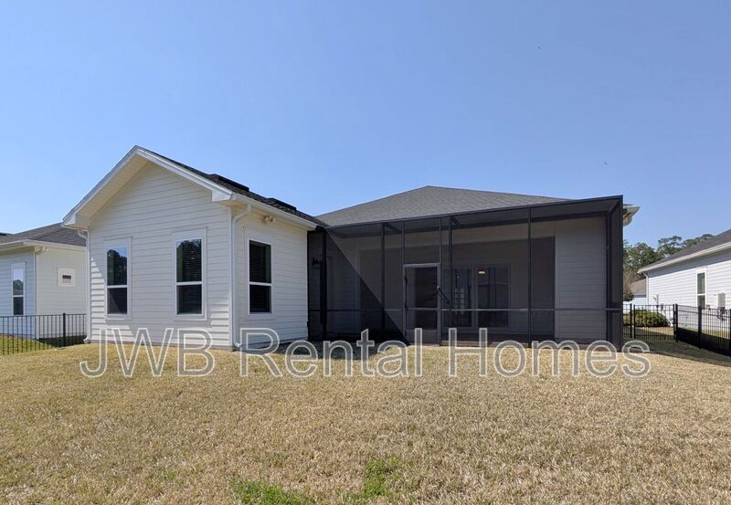 Building Photo - 2827 Montilla Dr