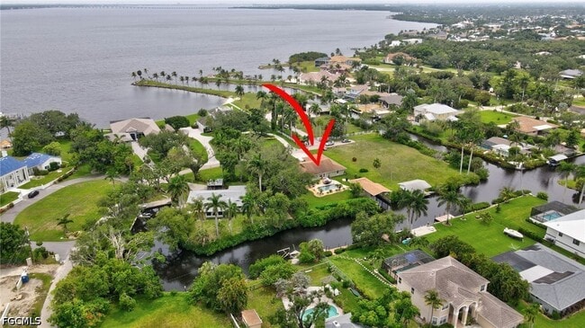 Building Photo - 787 Overiver Dr