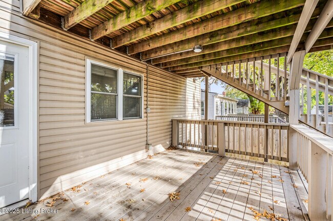 Building Photo - 614 E Brandeis Ave