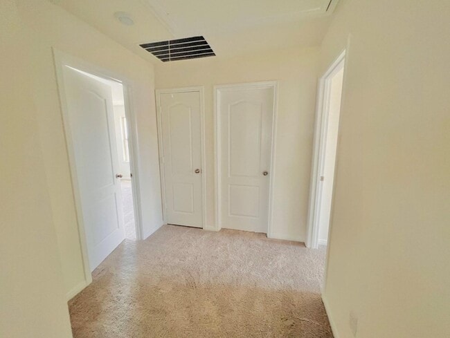 Building Photo - 4939 Hickory Deer Ln