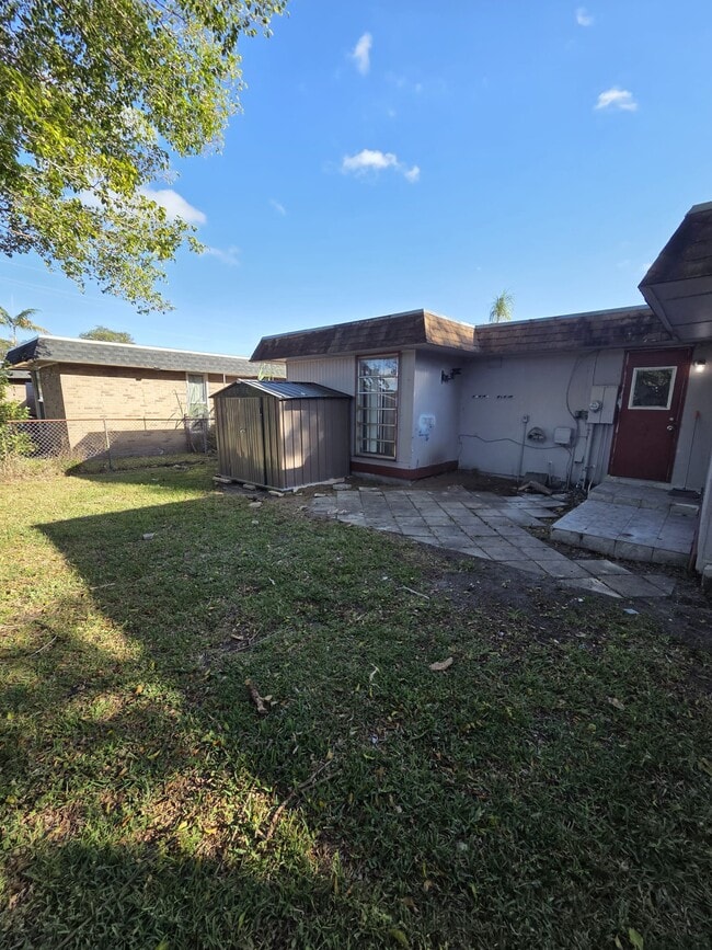 Building Photo - 7003 NW 79th St