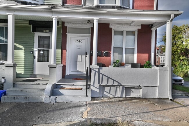 Building Photo - 1540 N 5th St