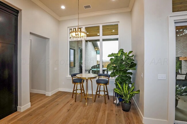 Building Photo - 9405 Rockridge Pkwy