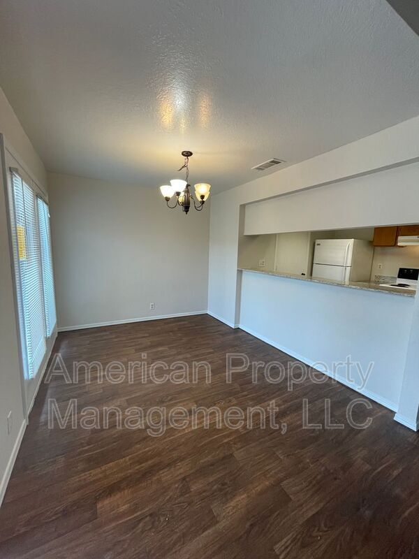 Building Photo - 13129 E 44th St