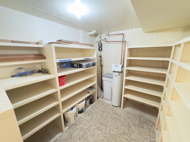 Building Photo - 3207 Apache Ln