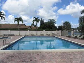 Building Photo - 9131 Pine Springs Dr