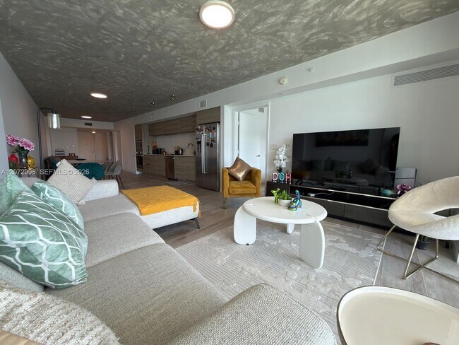 Building Photo - 6620 Indian Creek Dr