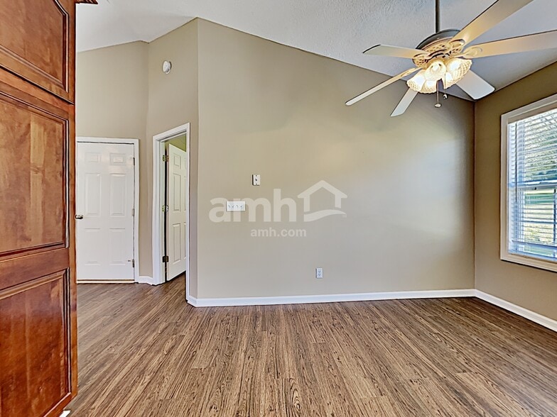 Building Photo - 6625 Carina Ln